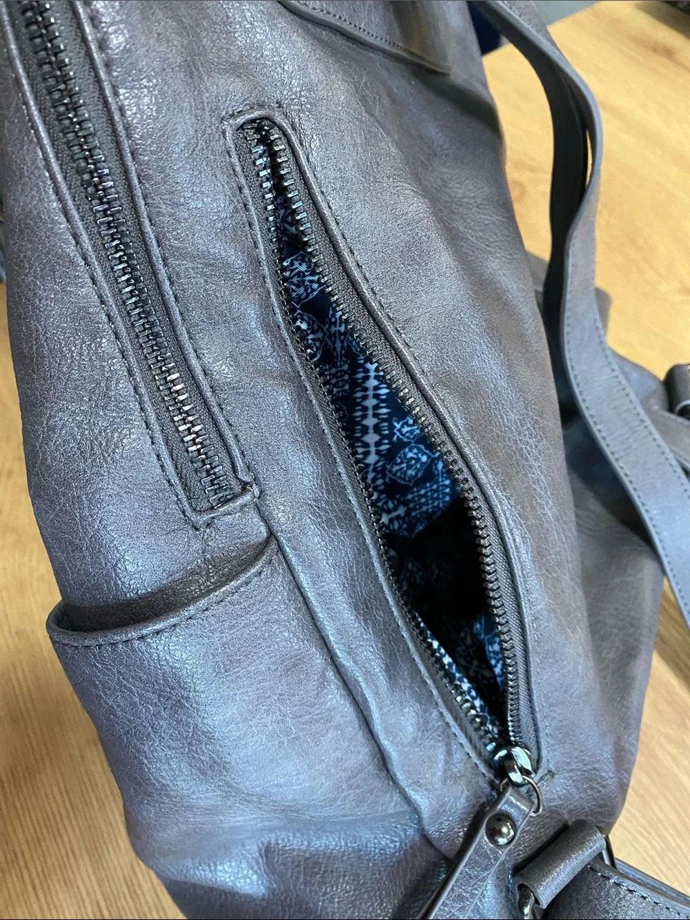MMS Design Studio Navy and Gray Patterned Handbag Interior